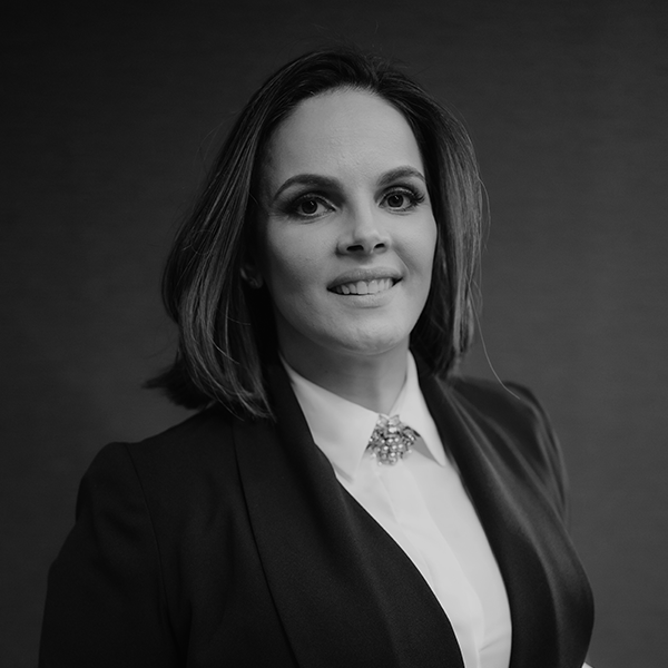 Letícia Junger de C R Soares